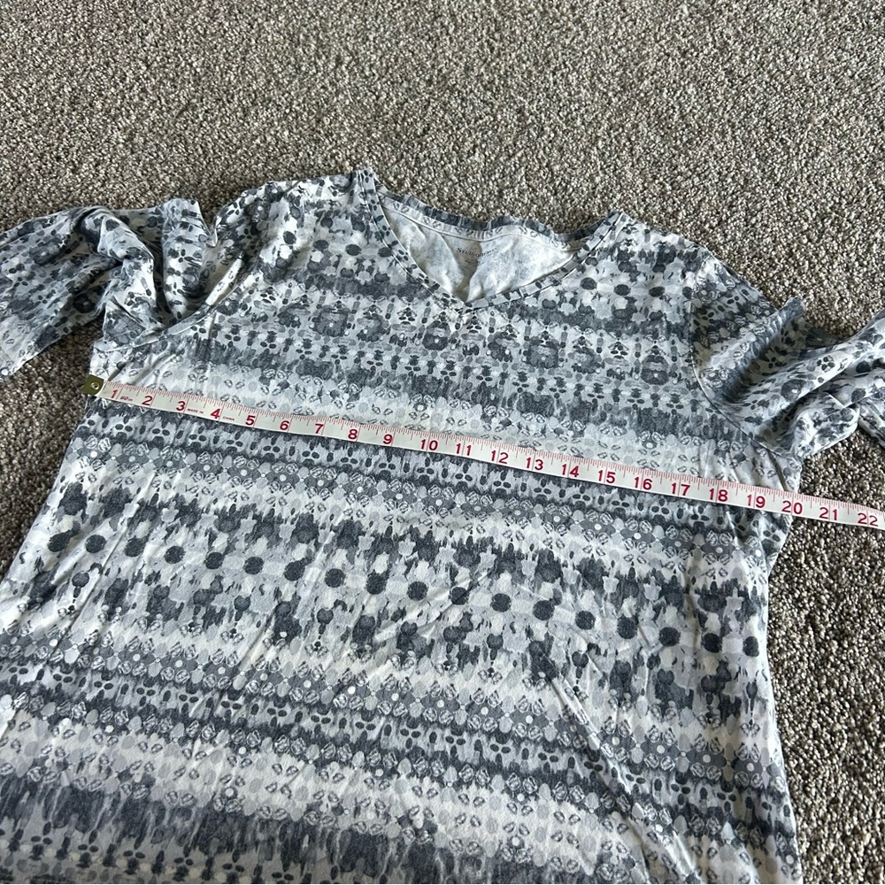[Studio Works] Blue and White 3/4 Sleeve Tee - Picture 5 of 6